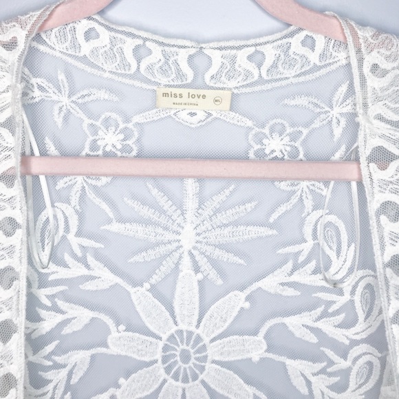 Miss Love white Lace Kimono - Picture 3 of 5